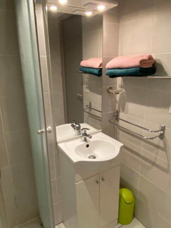 Studio Centre Ville Avec Ascenseur 3Min Des Thermes Aix-les-Bains Zewnętrze zdjęcie